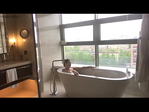 ❤️ En fantastisk babe som lidenskapelig rykker av seg fitta på badet Sexvideo på porno no.teatroporno.ru ❌❤