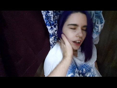❤️ Fant min søster i skapet og hjalp henne med å komme Sexvideo på porno no.teatroporno.ru ❌❤